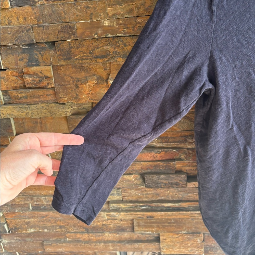 Elegant Dark Blue/Purple Long Sleeve V-Neck Top - Picture 3 of 6